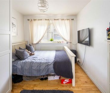 2 Bed Flat, Grove St, SE8 - Photo 3