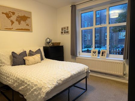 2 Bed Flat, Fairfield Drive, SW18 - Photo 5