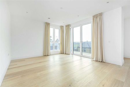 Luxury 3 bedroom apartment on Teddington Riverside. - Photo 2