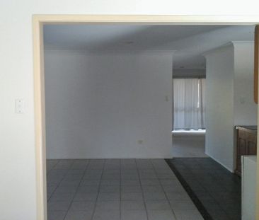 HOME BACKING ONTO PARKLAND IN BELLARA - Photo 1