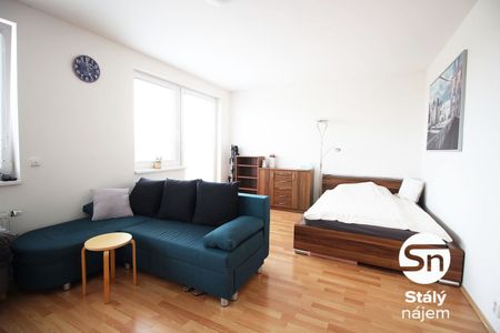 Pronájem bytu 1+kk 38 m² - Photo 2