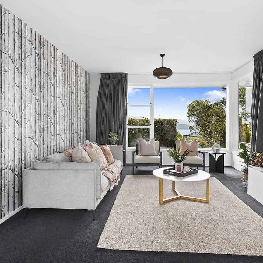 Beautiful home in Khandallah - Photo 1