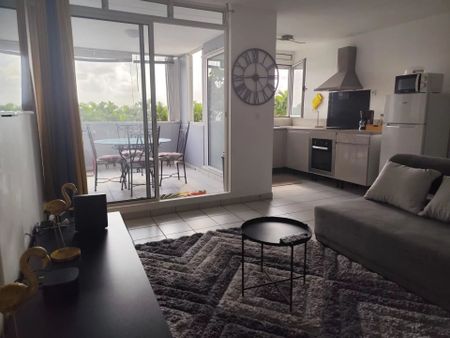 Location Appartement 2 pièces 35 m2 à Fort-de-France - Photo 2