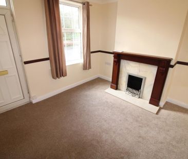 2 bedroom semi-detached house to rent - Photo 2