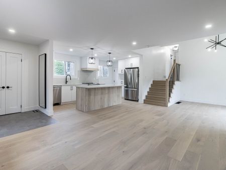 For Lease - 3278 Trevor Court Unit# Upper Level, Mississauga, Ontario - Photo 3