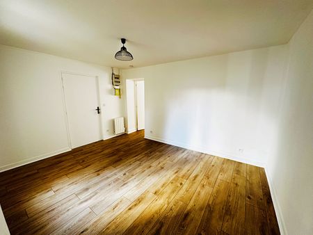 Location Appartement 2 pièces 35m² - Photo 2