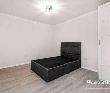 Ballards Lane, London, N3 - Photo 5