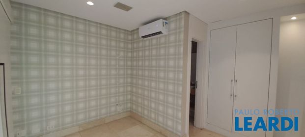 Apartamento - Photo 1