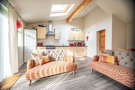 Luxury 4 bedroom house in the heart of Cathays - Photo 3