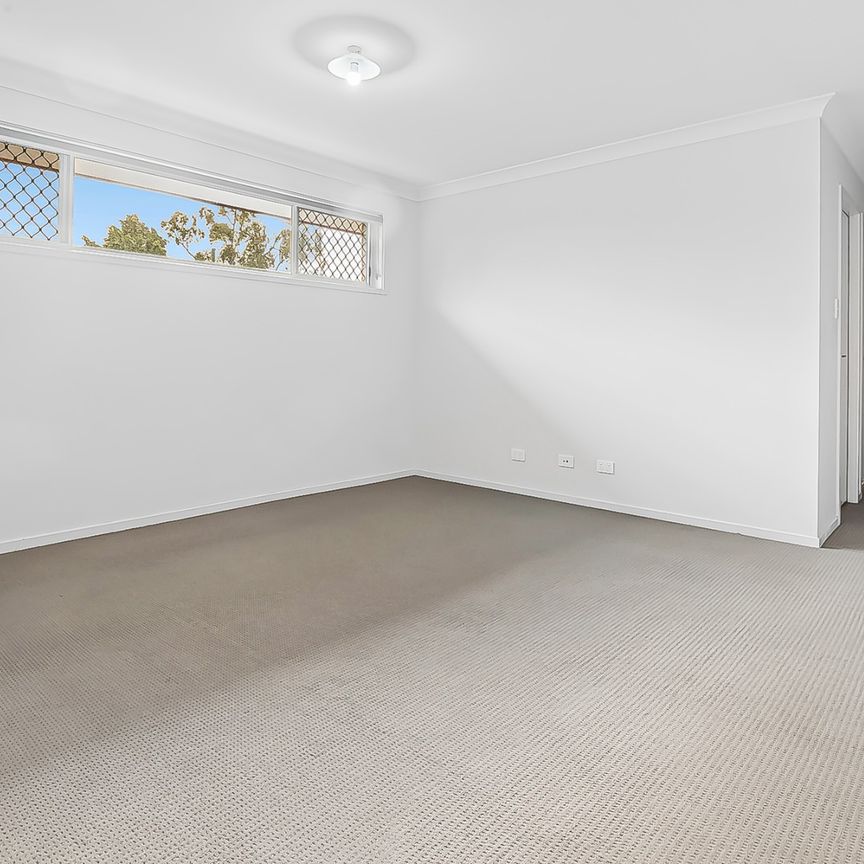 $850 PER WEEK - Photo 1