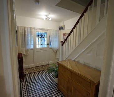 Dimsdale Parade West Room 2 - Photo 6