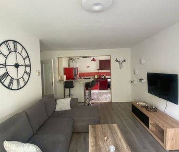 Location Appartement 2 pièces 55m² - Photo 2