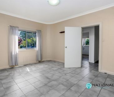 Spacious 3 Bedroom Family Home - Photo 6