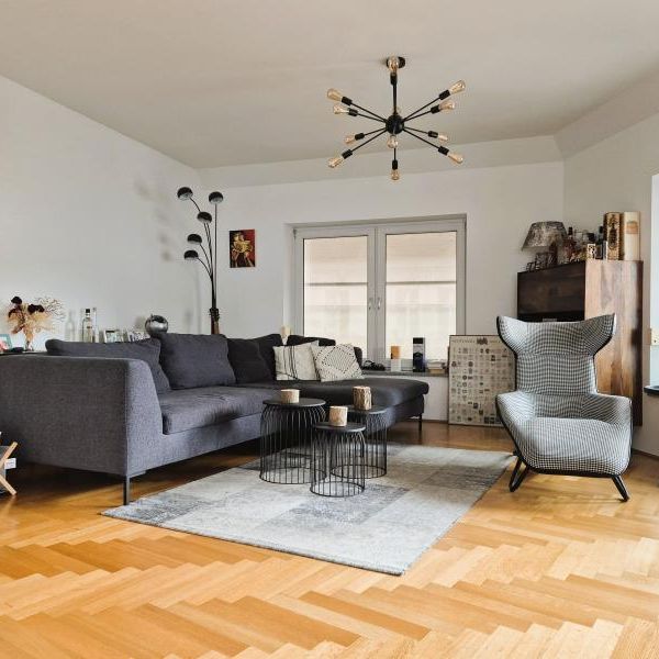 Stilvoll wohnen über den Dächern von Linz, 138 m² WNFL + 10 m² Dachterrasse, 4 Zimmer, Küche möbliert, Parkplatz optional! - Foto 1