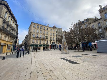 Location Appartement 2 pièces 56m² BORDEAUX 33000 - Photo 2