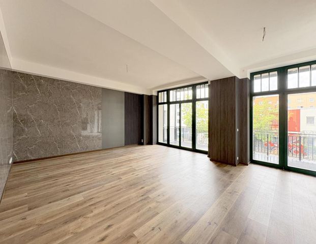 NEU: Elegante 2-Raumwohnung mit Einbauküche und 2 Balkonen. - Photo 1