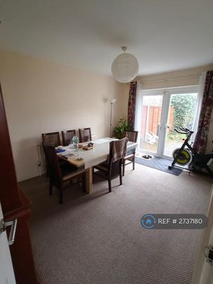 3 bedroom end of terrace house to rent - Photo 1