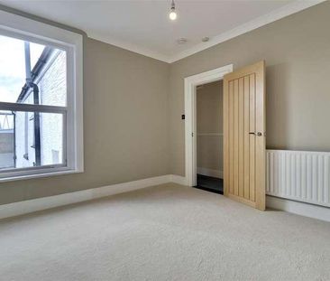 Inglis Road, Southsea, PO5 - Photo 1