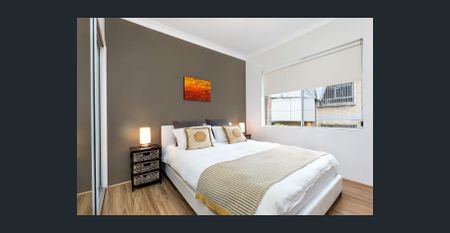 Spacious, Sun-Filled 3-Bed Apartment in Boutique Block Prime Lane Cove Location - Photo 3