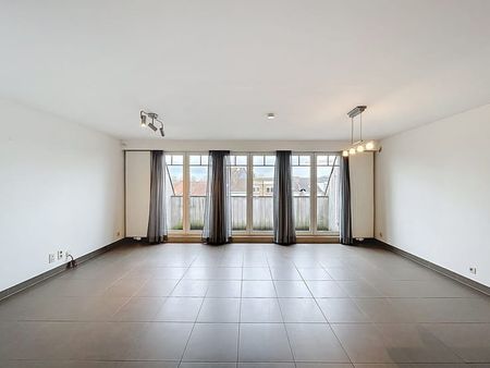 Appartement te huur - Foto 2