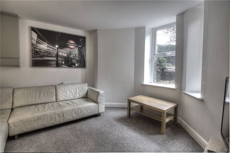 24 Somerset Road, Huddersfield, HD5 - Photo 2