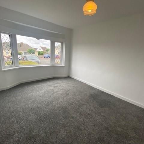 2 bedroom semi-detached bungalow to rent - Photo 1