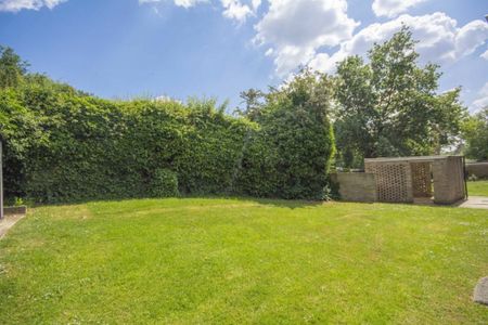 Parkfield Close, HA8, London - Photo 5