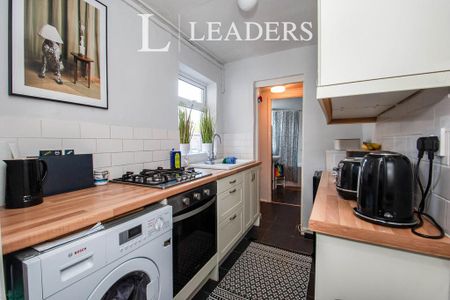 2 bedroom terraced house to rent - Photo 3