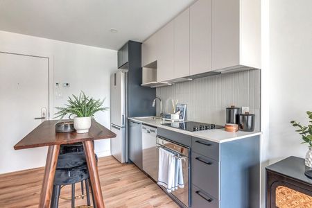 235 Rue Young, Montréal, QC - Photo 2