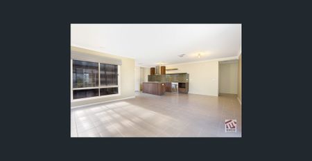 SPACIOUS FAMILY LIVING- TWO LIVING AREAS! - Photo 4