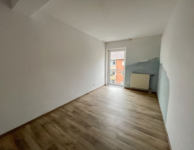 Barrierefreie 3-Zimmer-Wohnung mit zwei Balkonen und Tiefgaragenstellplatz in Zentrumnähe! - Foto 1