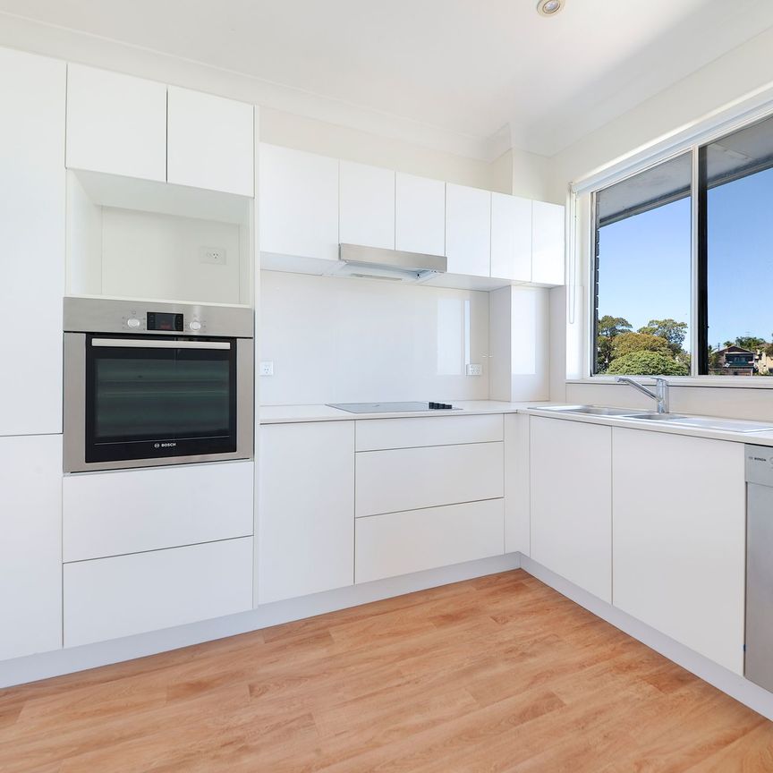 Peaceful two bedroom apartment - Photo 1