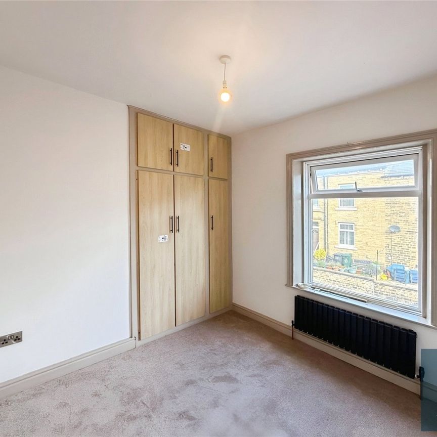 King Street, Lindley, Huddersfield, HD3 - Photo 1