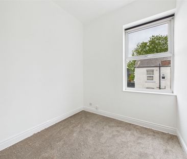 2 Bedroom - Photo 5