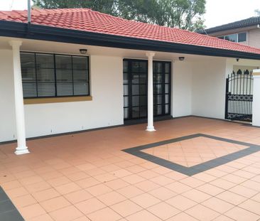 Stunning Home in Paradise Point - Photo 6