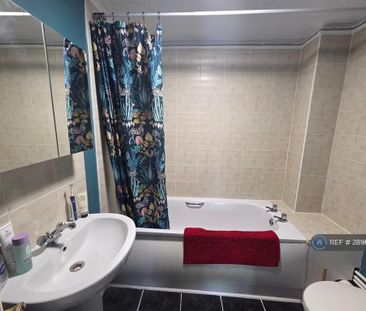 2 bedroom flat to rent - Photo 6