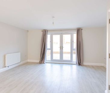 Mercer Gardens, Faringdon, Oxfordshire, SN7 - Photo 4