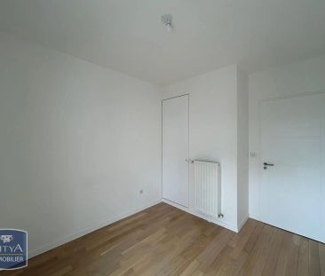 Appartement à louer 4 pièces 75.81m² - Photo 2