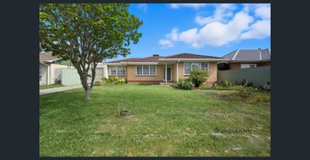 Relaxed Living in the Heart of Parafield Gardens! 🌿 - Photo 3