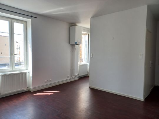 Location Appartement 1 pièce 27m² VICHY 03200 - Photo 1