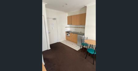 Spacious 1 Bedroom Apartment, Fully Furnished - Photo 4