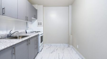 For Lease - 30 Speers Road Unit# 1205, Oakville, Ontario - Photo 3