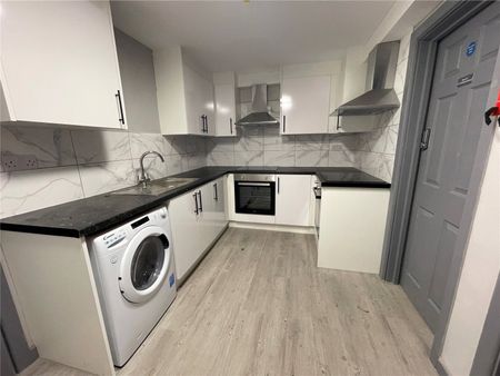 1 bedroom property to rent - Photo 4