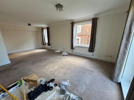 2 bedroom flat to rent - Photo 3