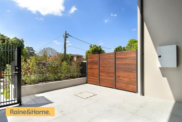 7 Nelson St, Dulwich Hill NSW 2203 - Townhouse For Rent | Domain - Photo 1