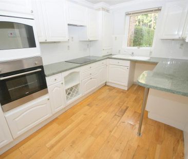 2 bedroom terraced house to rent - Photo 2