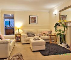 3 BEDROOM House - Detached - Photo 1