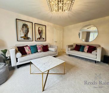 4 bedroom detached house to rent - Photo 2