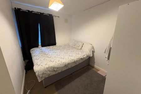 83 Frederick Drive - Photo 4