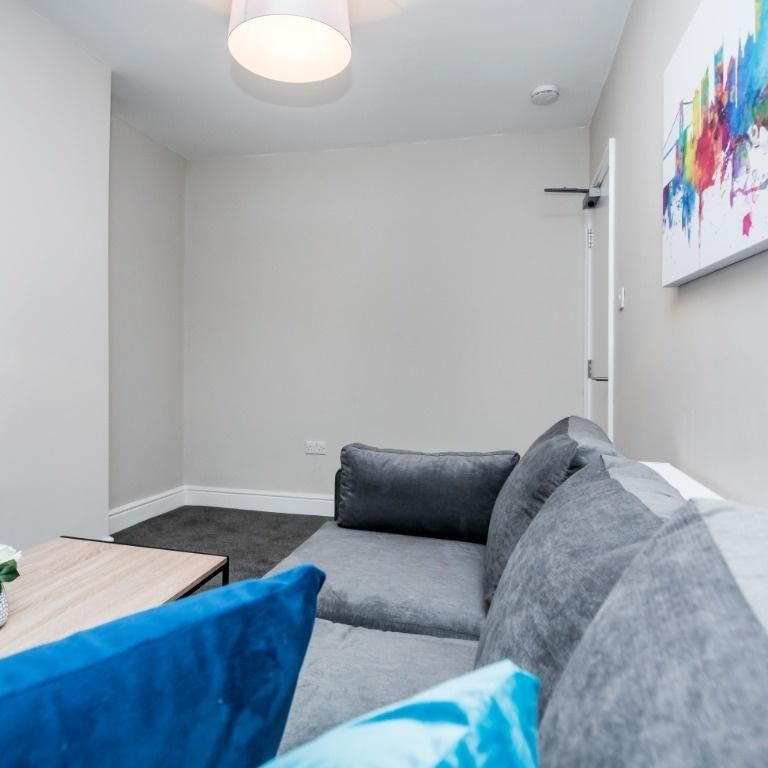 4 bedroom house to rent - Photo 1
